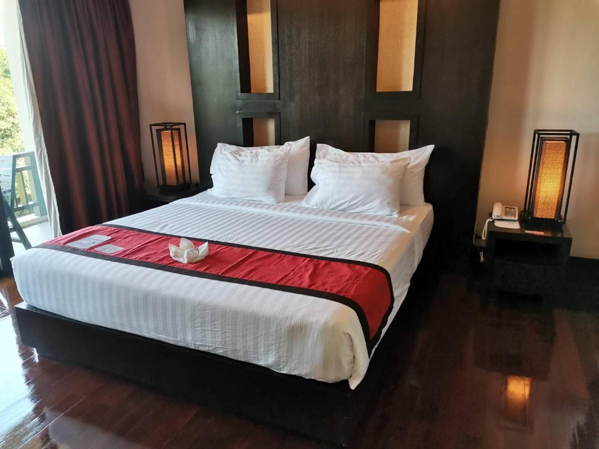 Yodia Heritage Hotel Phitsanulok Exterior foto