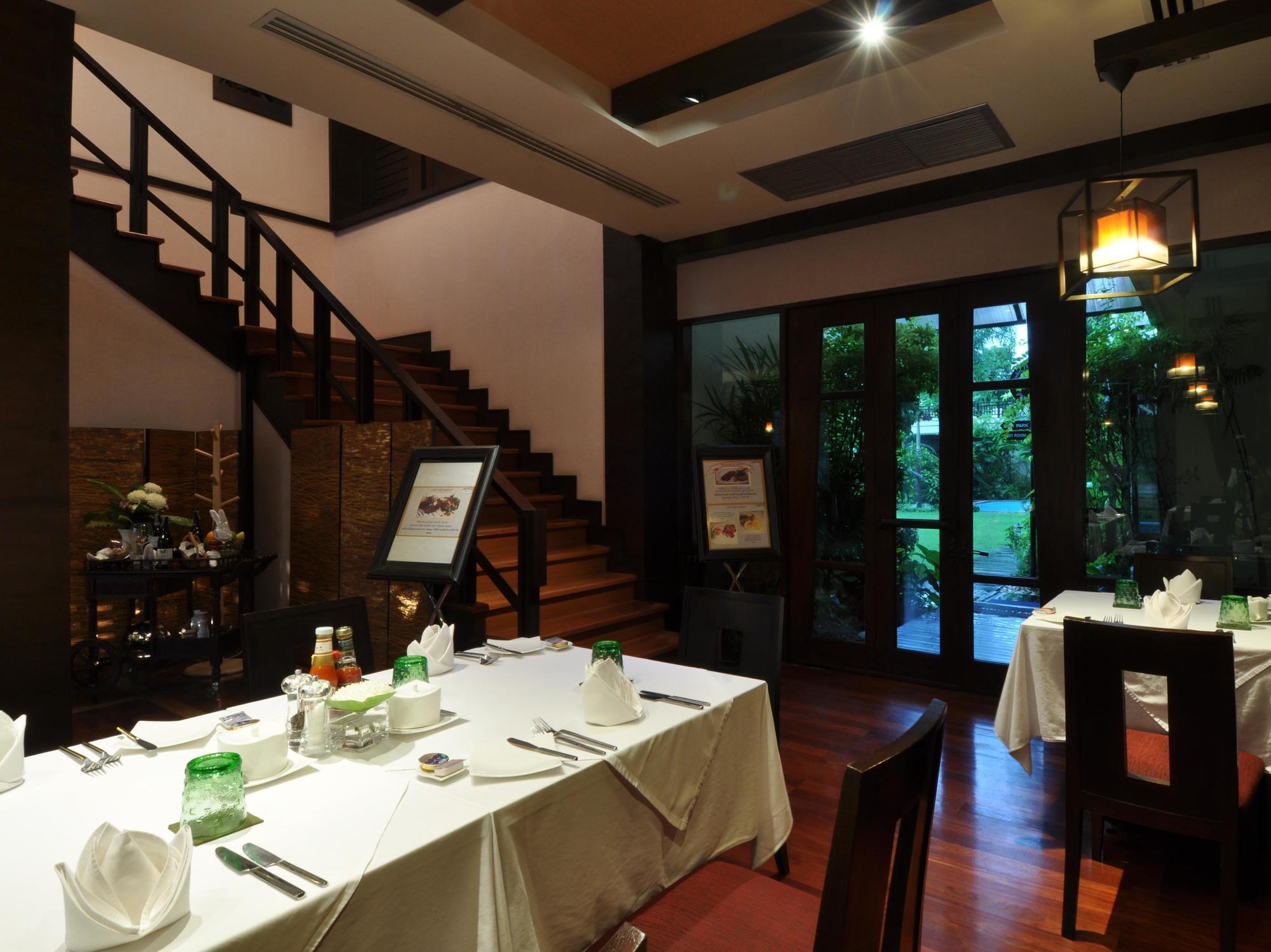Yodia Heritage Hotel Phitsanulok Exterior foto